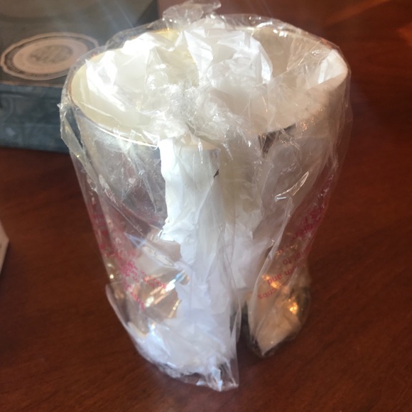 New in box silver plated heart to heart goblet set - Picture 2 of 8